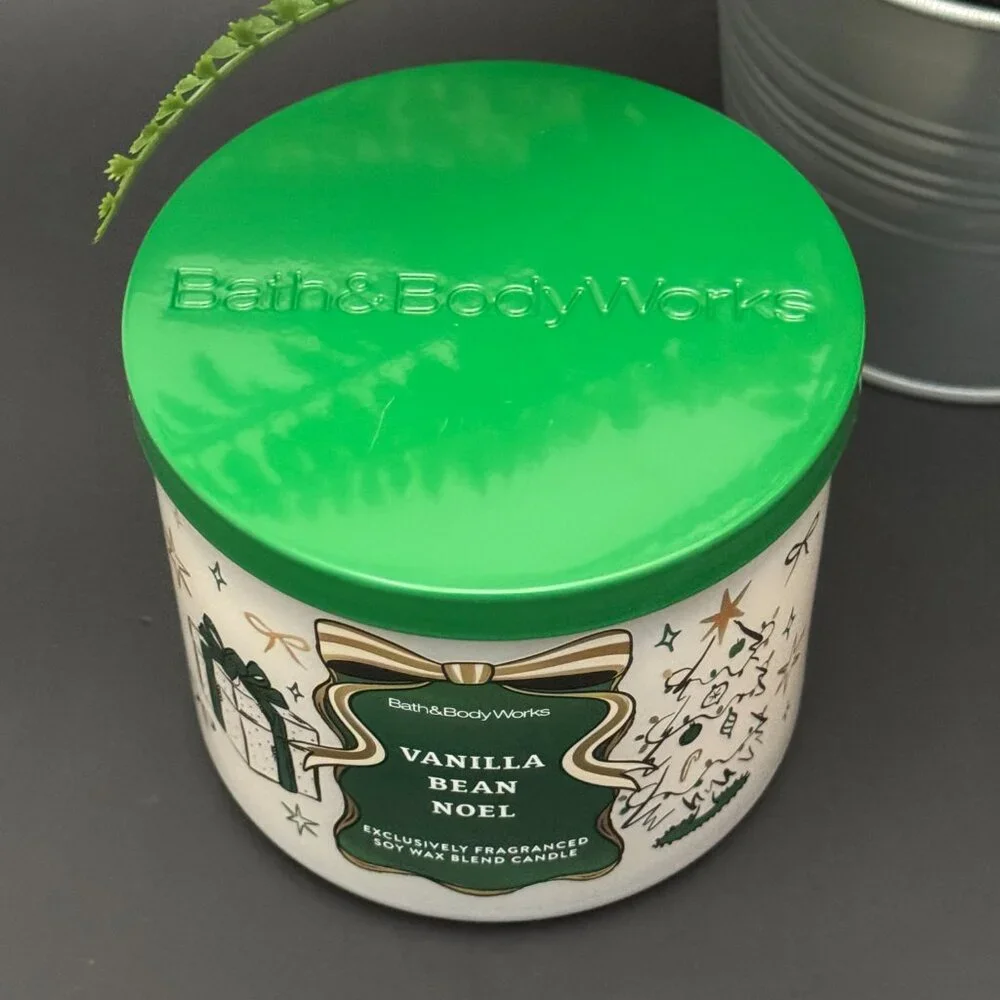 BBW Vanilla Bean Noel Bath & Body Works 3 Wick Candle